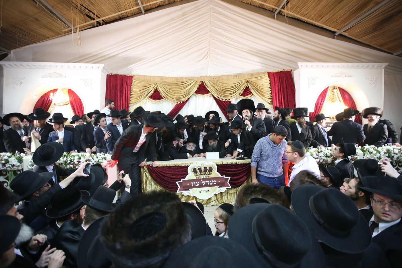 מאות אברכים חגגו, מרן הגר"ח קנייבסקי השתתף בשמחה