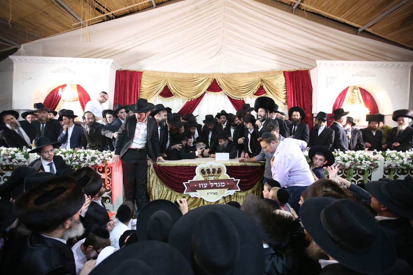 מאות אברכים חגגו, מרן הגר"ח קנייבסקי השתתף בשמחה