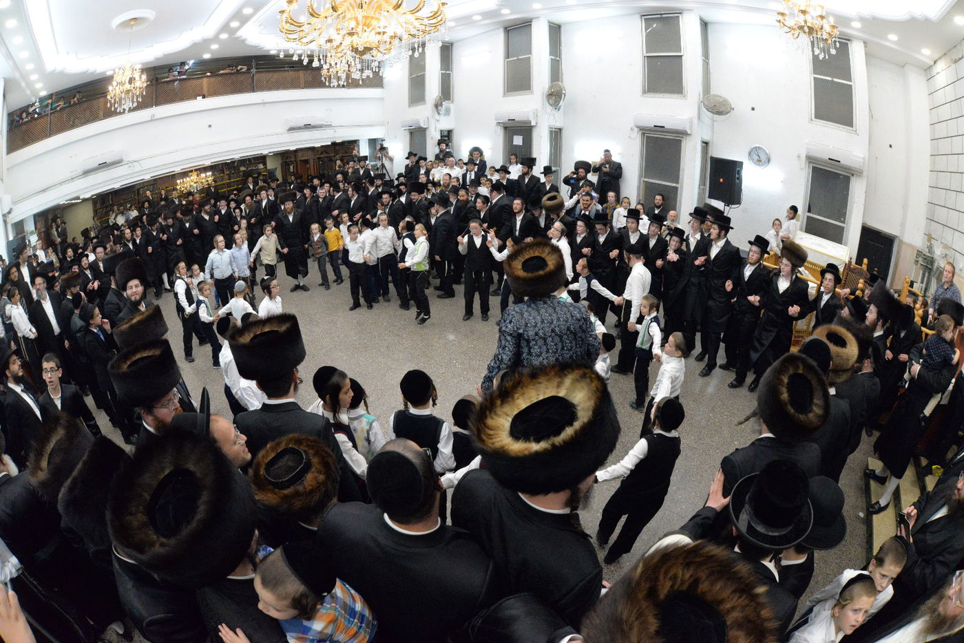 שמחת בית השואבה בחצר ספינקא • תיעוד