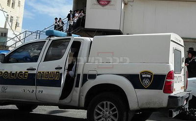 המהומה בבית הכנסת