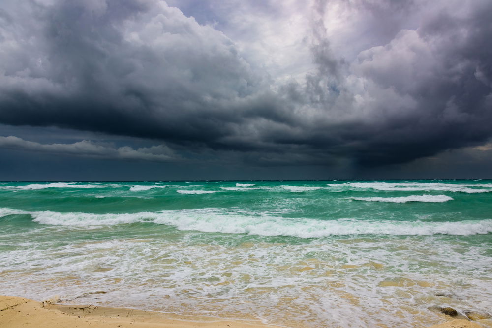 ההוריקנים בדרך לאירופה? החזאים מזהירים