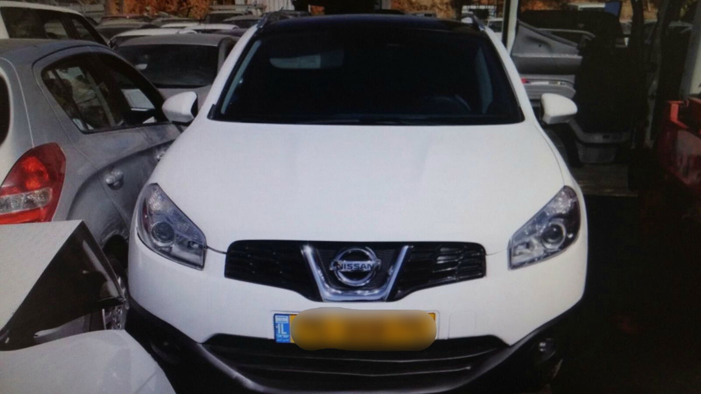 שני גנבי רכבים נתפסו לאחר שנמלטו מרכב