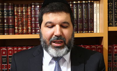 הגאון רבי אופיר מלכה חונך בית הוראה חדש