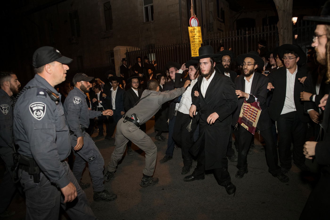 לאחר המהומות: 9 עריקים הועברו לידי המשטרה הצבאית