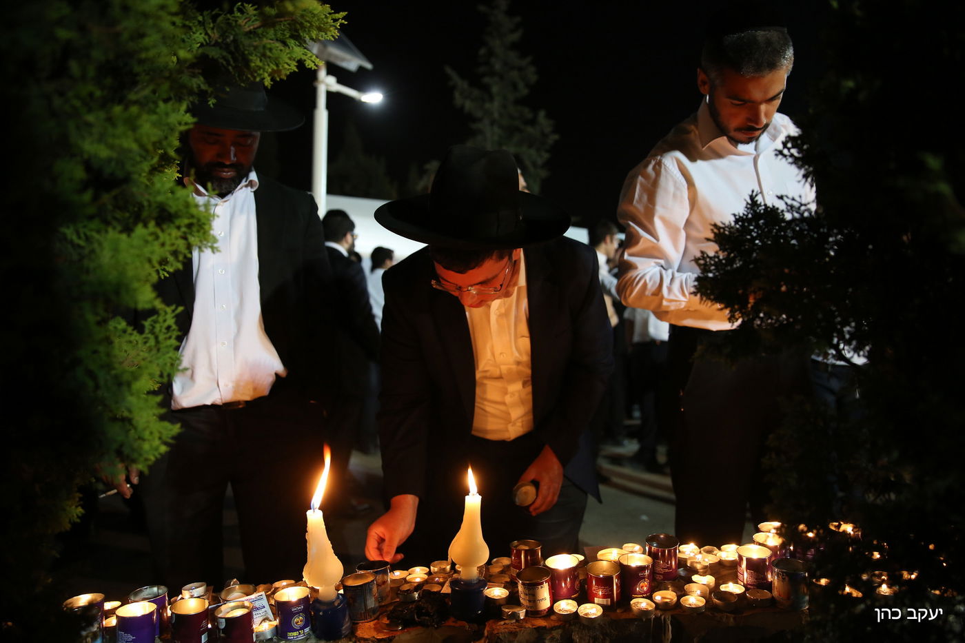 הילולת מרן הגר"ע יוסף זצ"ל ב'יחווה דעת' ובציון • צפו בתיעוד