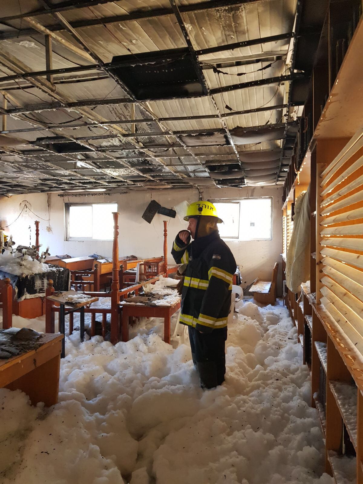 דוברות כבאות והצלה