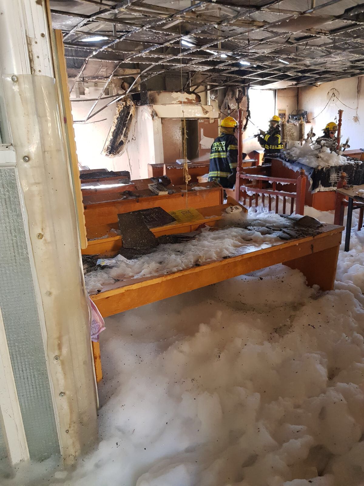 דוברות כבאות והצלה