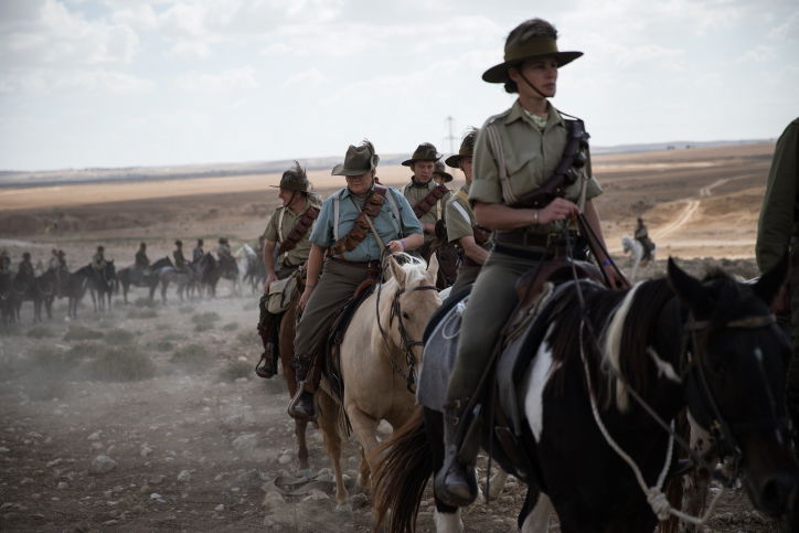 100 שנים לשיירת הסוסים האוסטרלית • צפו
