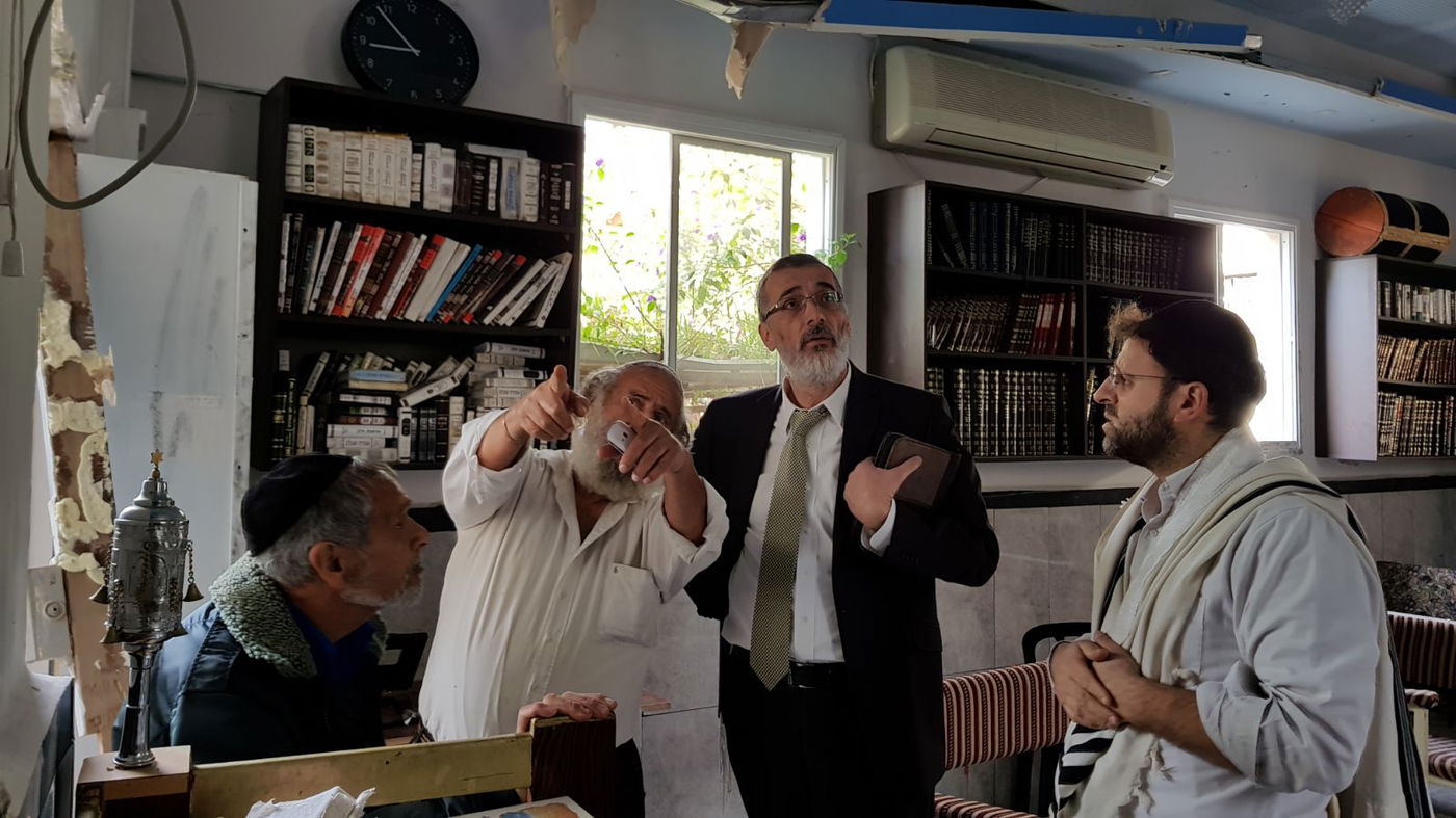 הזעזוע ב'מוסיאוף': "חסרי צלם אנוש ניתצו את בית השם"