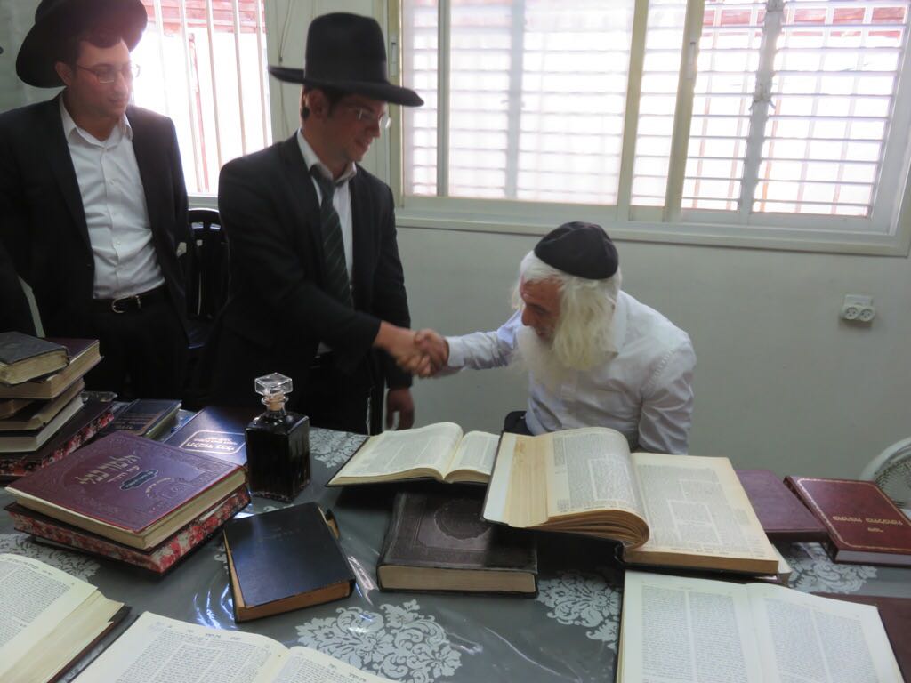 הגרא"א דסלר לעריקים: "זכיתם לקדש שם שמים בגופכם"