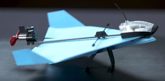 בקרוב שליטה על מטוסי נייר דרך הפלאפונים החכמים