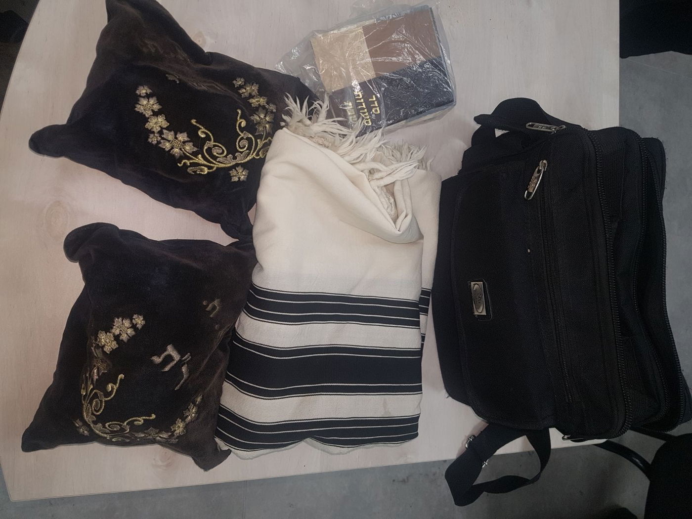 התיק והתפילין האבודות אותרו על ידי השוטר