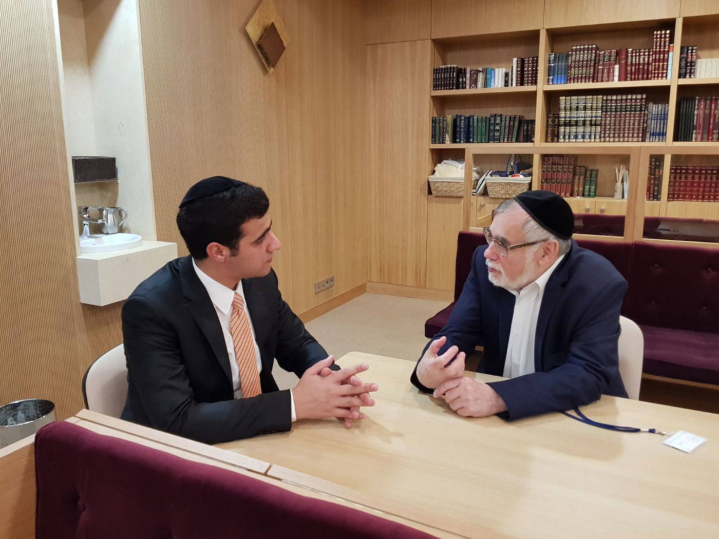 רבה הראשי של בריסל בראיון לכתב "כיכר השבת" ישי כהן