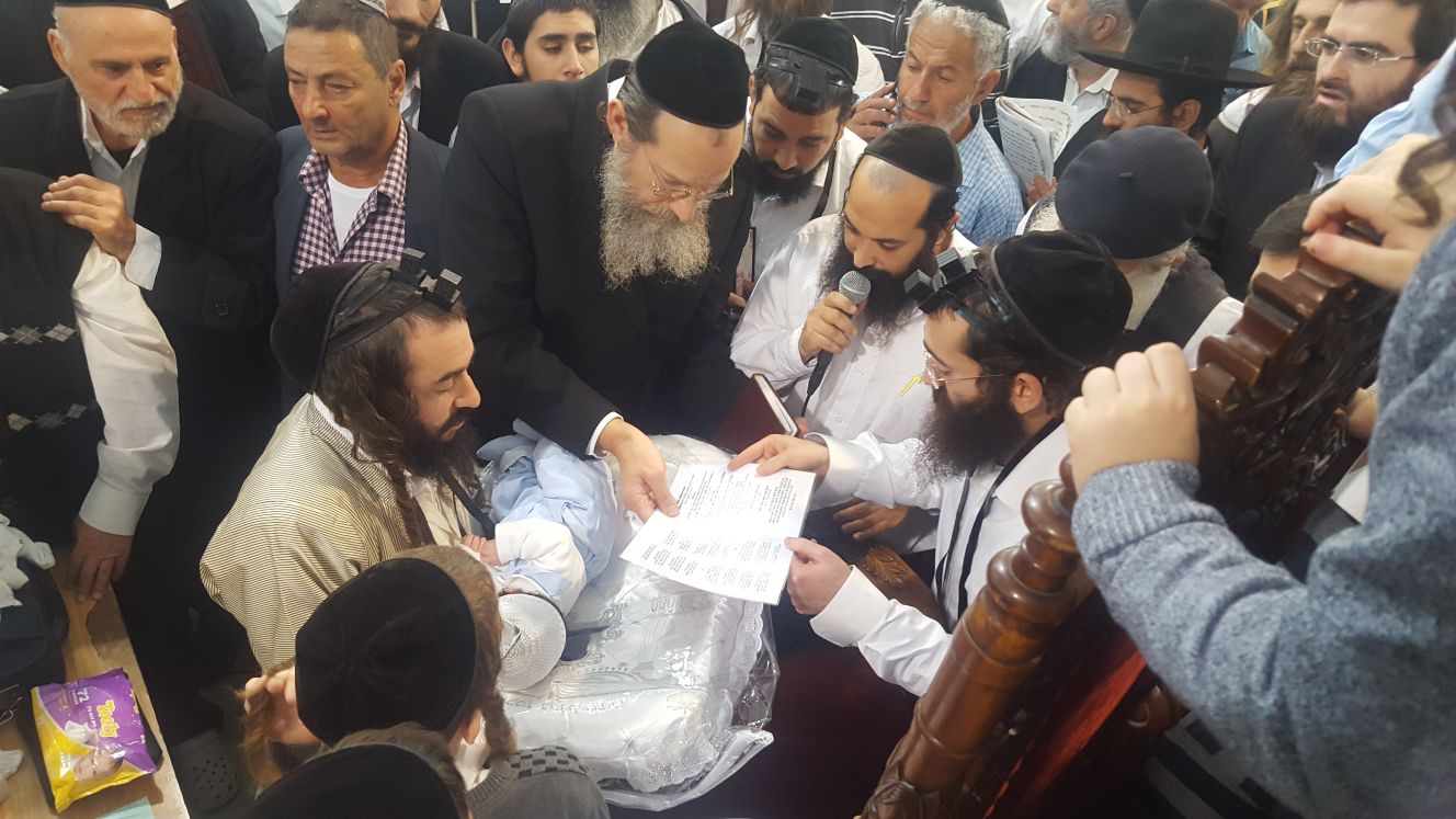 כשהגאון רבי יצחק זילברשטיין התפעל מהאברכים • צפו