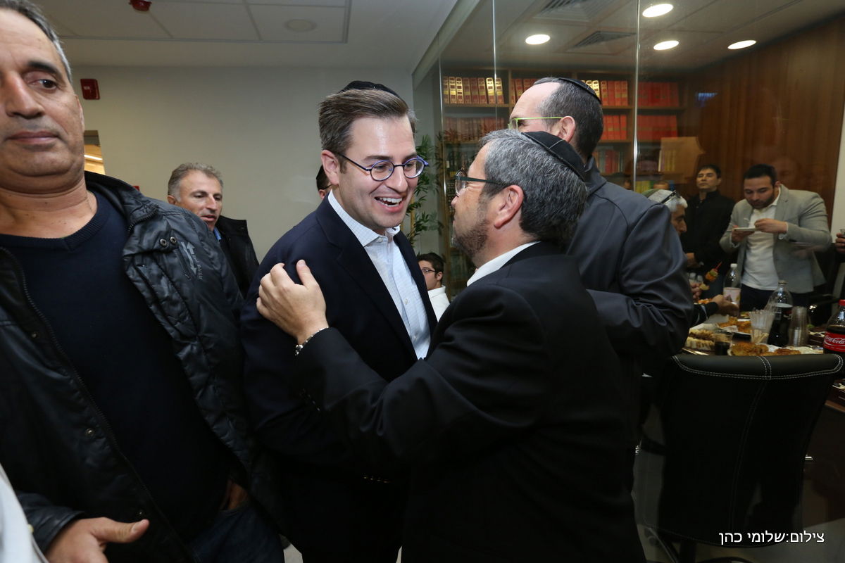 גלריה • עו"ד משה אוסדיטשר חנך משרד חדש