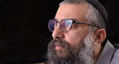 הזמר גיל עקיביוב בסינגל שני - "ושבו הבנים"