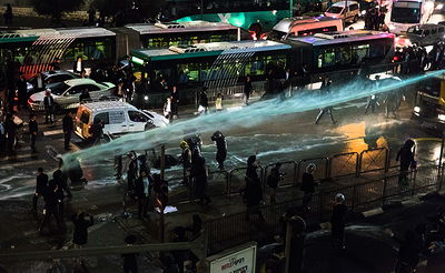 עשרות עצורים וסירחון עז מה'בואש': כך נראתה ההפגנה בירושלים