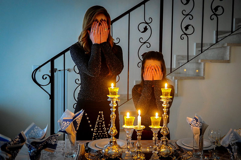 נרות שבת. ארכיון