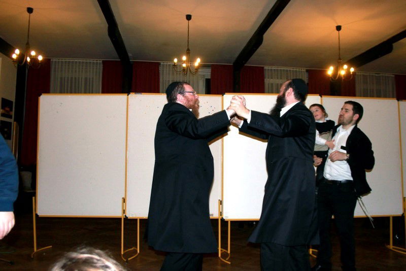 הקהילה החרדית בברלין בשבתון מיוחד • צפו