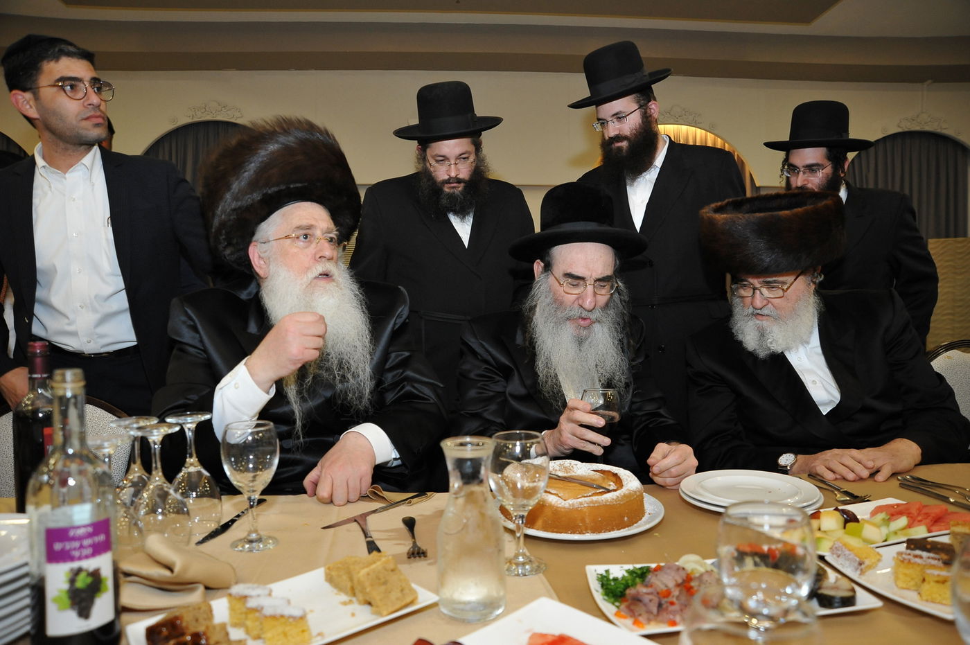 גדולי ישראל וצמרת המדינה בחתונת בנו של מאיר פרוש • גלריה