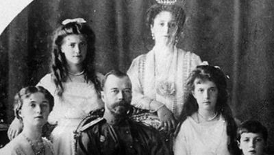 הצאר עם בני משפחתו