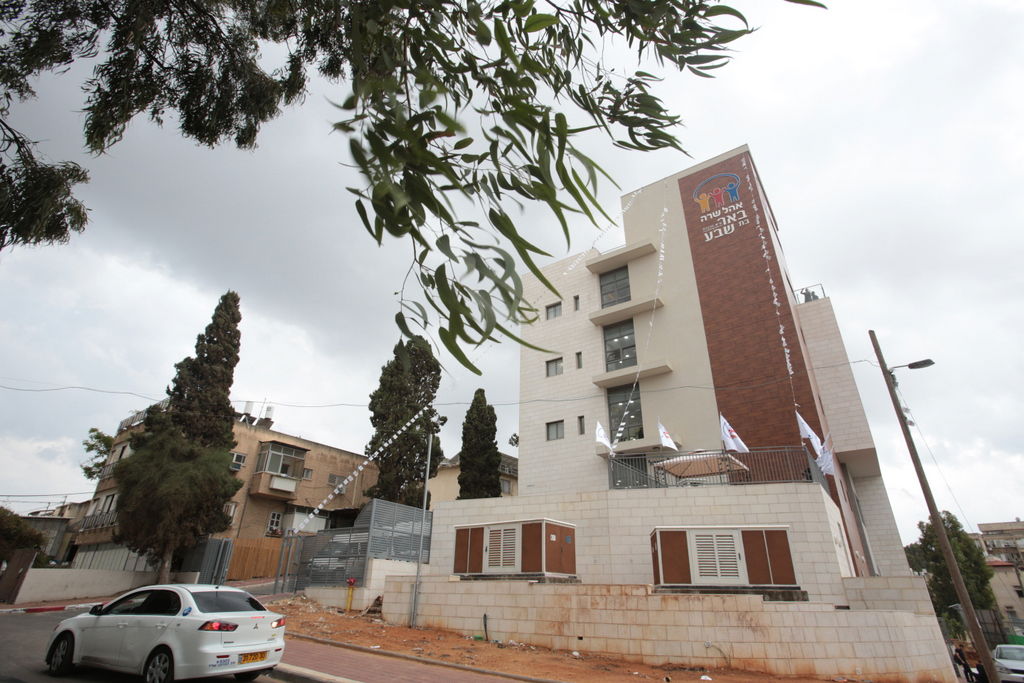 בנות הדיור הקהילתי של 'אהל שרה' התנדבו - והרוויחו