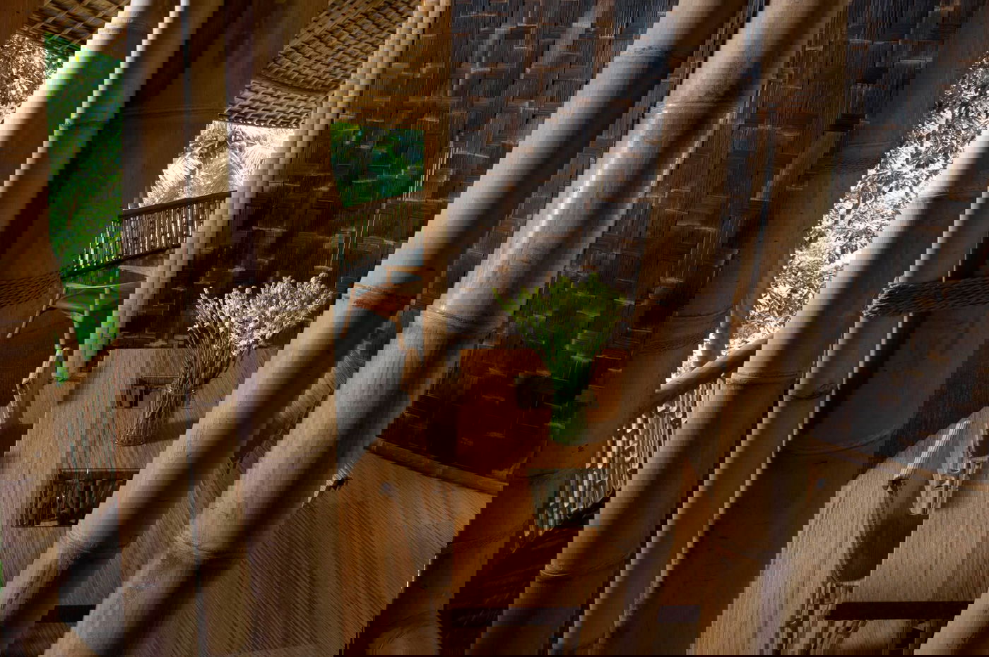 אבן אאוט, במבוק אין: נמצא החומר המושלם לבניית בתים?