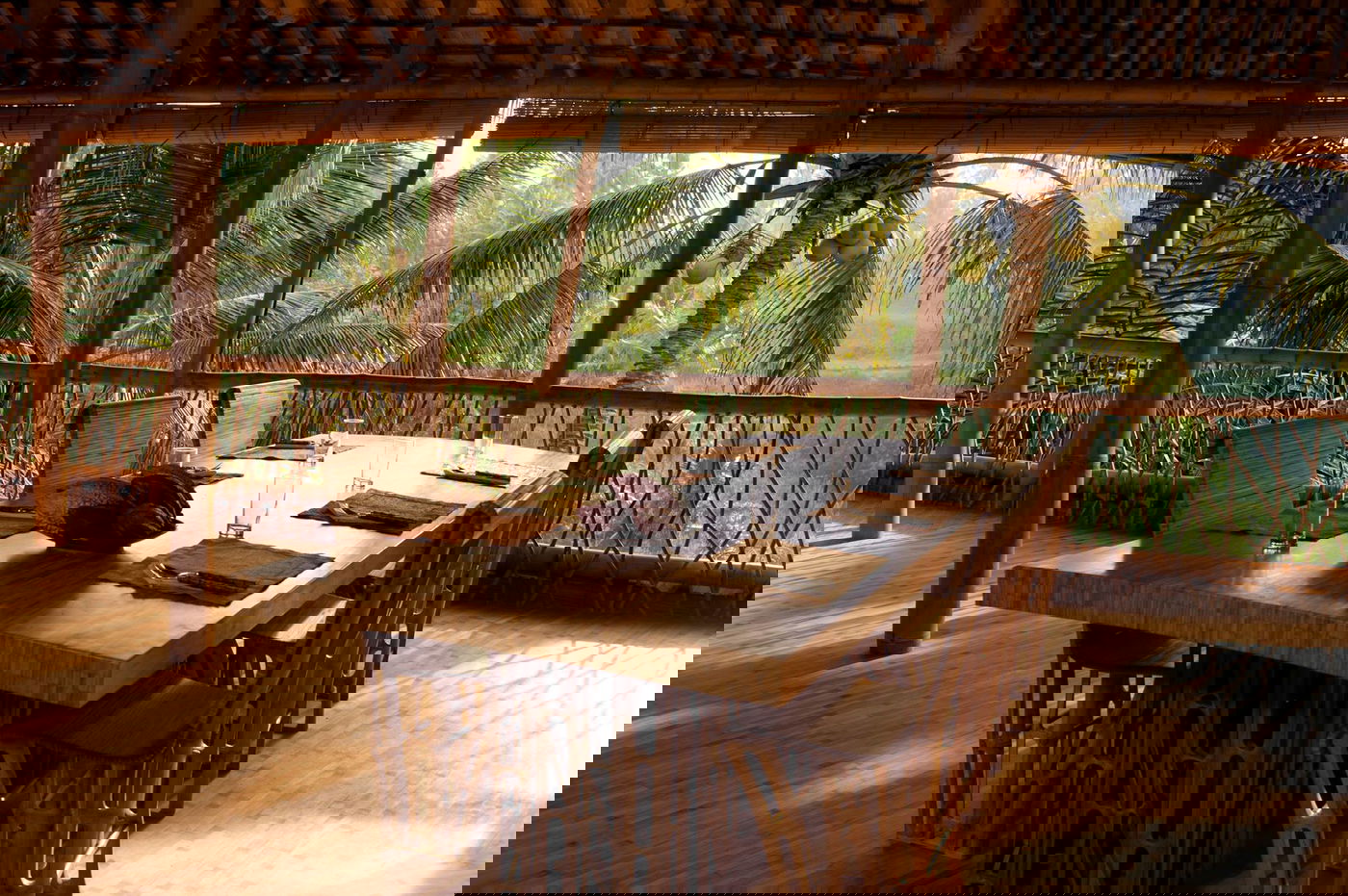 אבן אאוט, במבוק אין: נמצא החומר המושלם לבניית בתים?