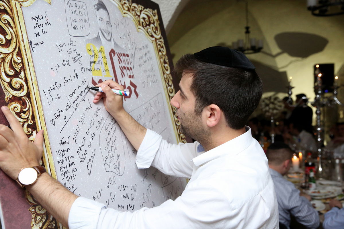 הברנז'ה חגגה יום הולדת לצלם שלומי כהן • צפו