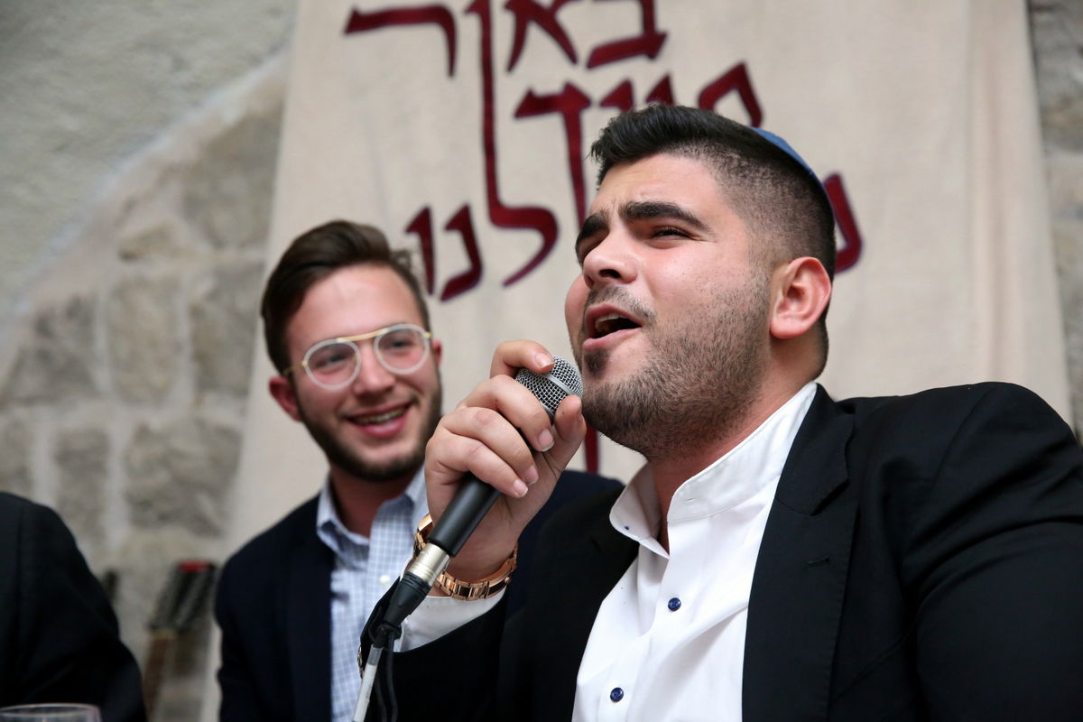 הברנז'ה חגגה יום הולדת לצלם שלומי כהן • צפו