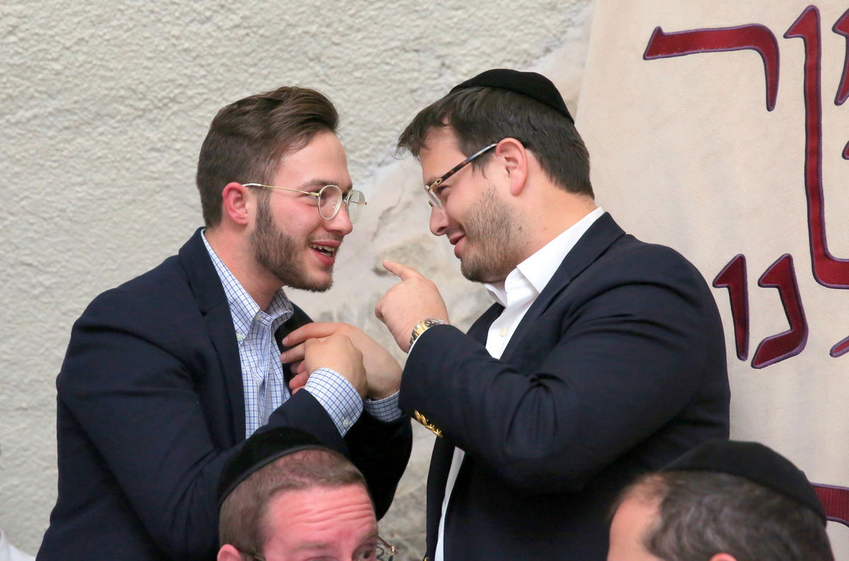 הברנז'ה חגגה יום הולדת לצלם שלומי כהן • צפו