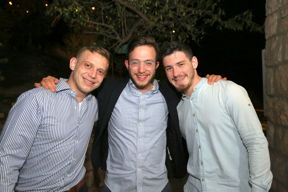 הברנז'ה חגגה יום הולדת לצלם שלומי כהן • צפו