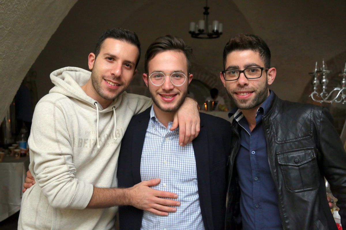 הברנז'ה חגגה יום הולדת לצלם שלומי כהן • צפו