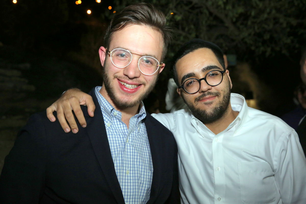 הברנז'ה חגגה יום הולדת לצלם שלומי כהן • צפו