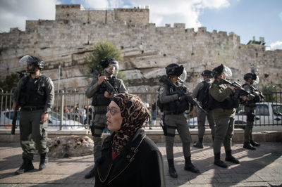 חיילים בעיר העתיקה