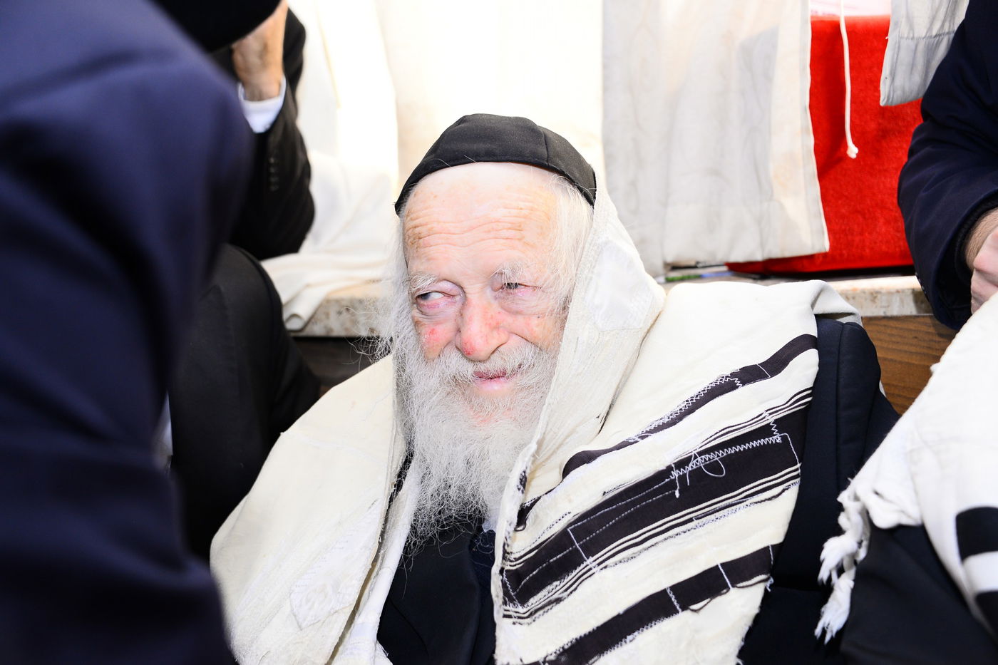 נכדו ונאמן ביתו של מרן שר התורה ערך ברית לבנו • גלריית ענק