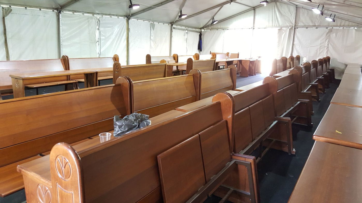 כך נערכים ב'באבוב' בבת ים להגעת האדמו"ר • צפו