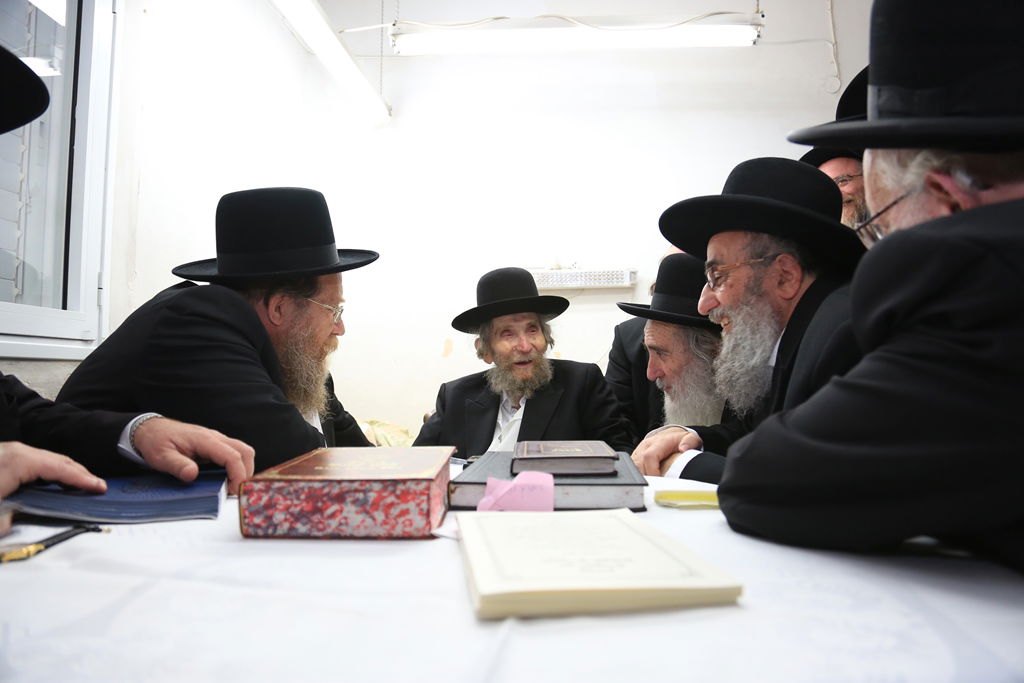 עם רבני בד"ץ שארית ישראל