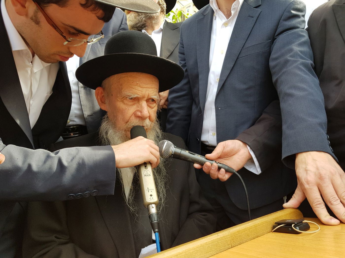 "חסר לנו"; ההספד של הגאון רבי גרשון אדלשטיין • צפו