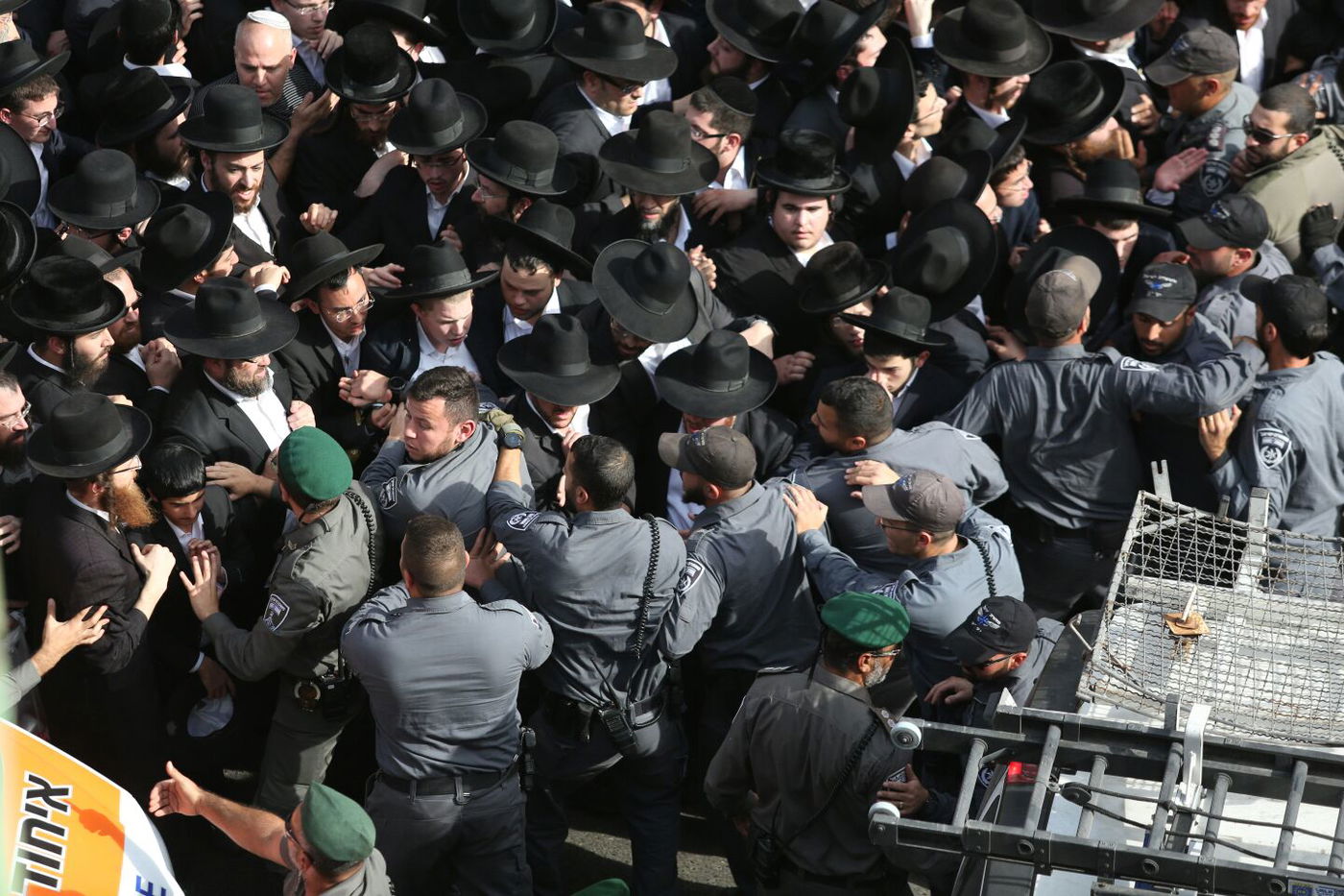 צפו בגלריה: הלווית הענק של מרן הרב שטיינמן מזווית נוספת