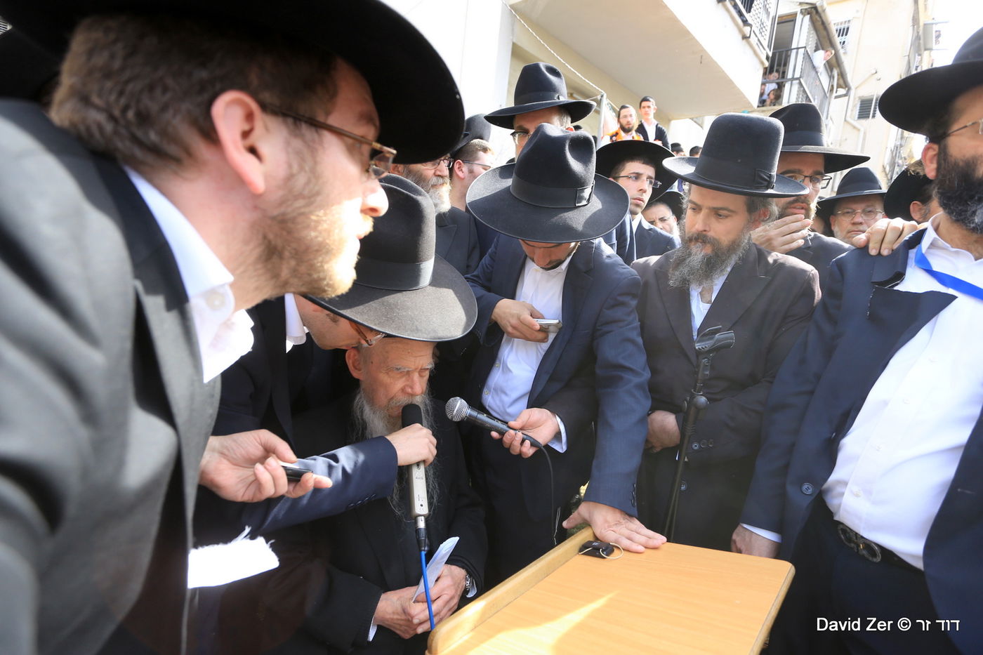 הלווית מרן הרב שטיינמן: התיעוד של דוד זר