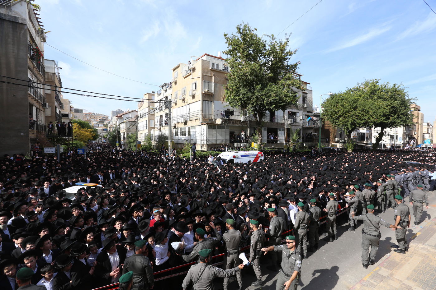 שש שעות, שישים תמונות: נפרדים ממרן הגראי"ל שטיינמן