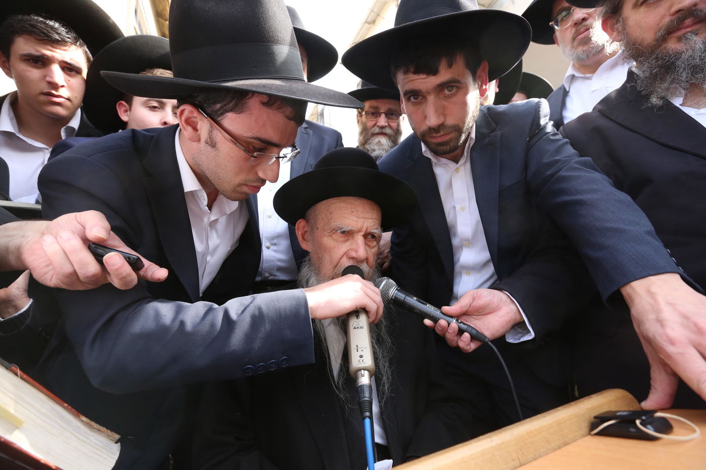 שש שעות, שישים תמונות: נפרדים ממרן הגראי"ל שטיינמן