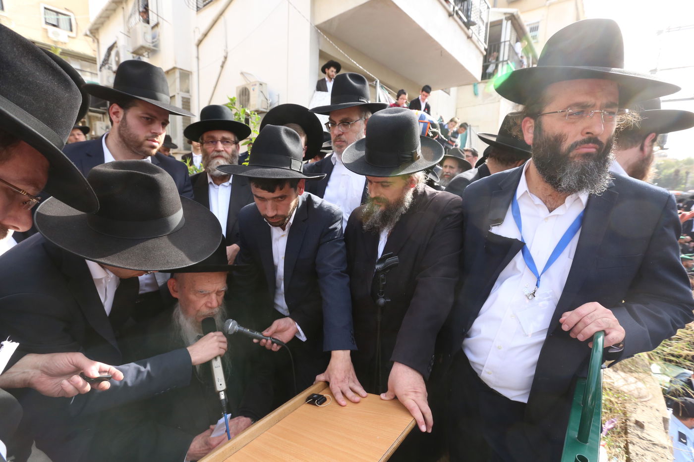 שש שעות, שישים תמונות: נפרדים ממרן הגראי"ל שטיינמן