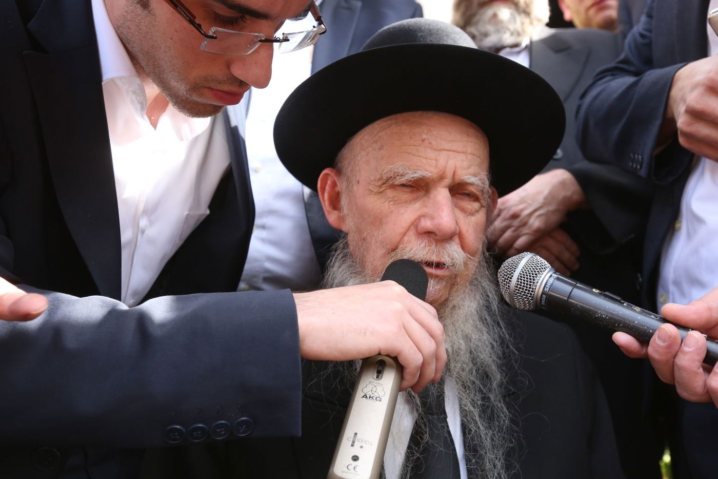 מאות אלפים במסע הלווית מרן הגראי"ל שטיינמן זצוק"ל