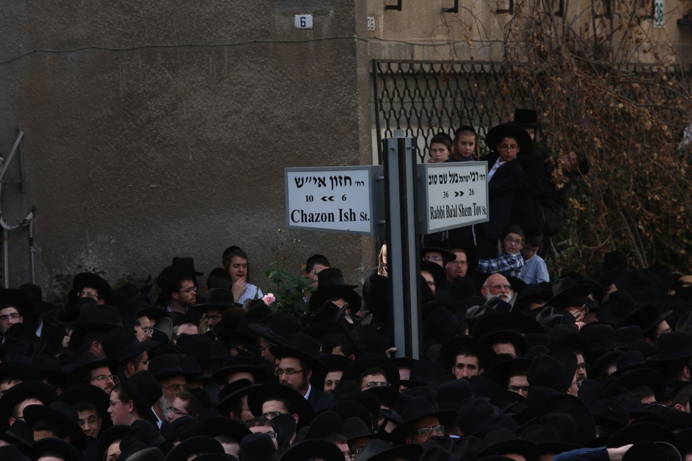 מאות אלפים במסע הלווית מרן הגראי"ל שטיינמן זצוק"ל