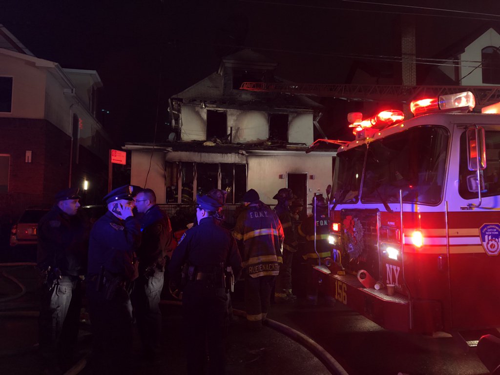 אם ו-3 ילדיה הקטנים נשרפו למוות מאש שפרצה בביתם