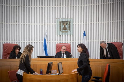 דיון בבג"ץ. ארכיון