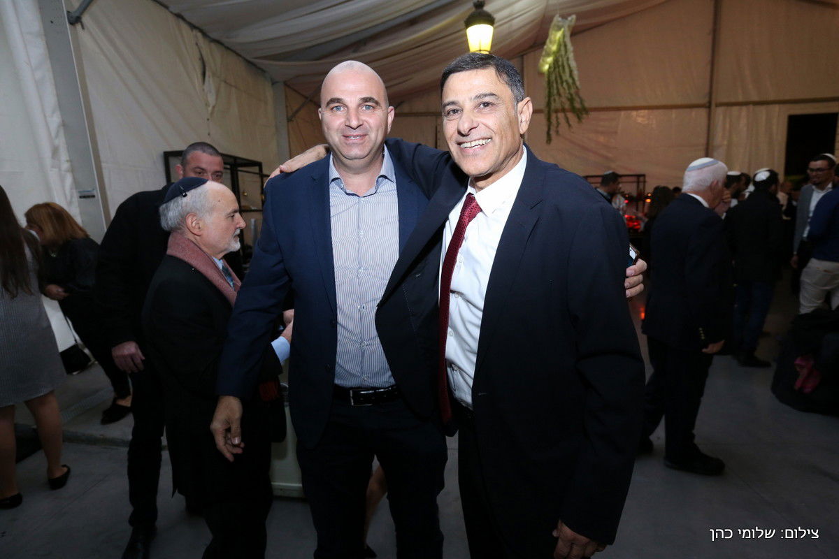 רבנים ואישי ציבור בחתונת בת היועץ למינוי דיינים