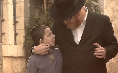 הרב עידו וובר עם סיפור לילדים: המלך שהתחפש לאדם רגיל • צפו